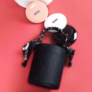 Bucket beauty case